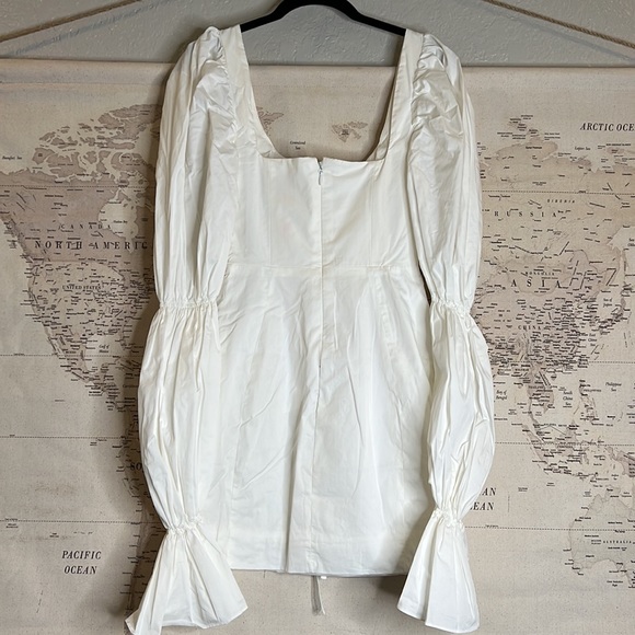 House Of CB 'Elsie' White Puff Sleeve Corset Dress NWOT - Picture 13 of 14